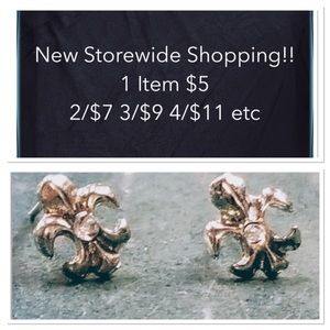 NEW Fleur de Les Stud Earrings